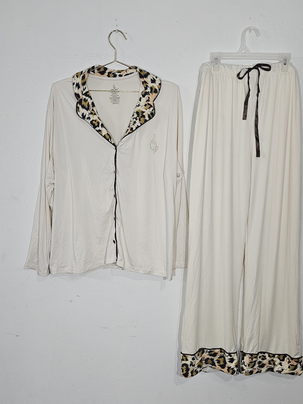 Baby Phat Cream Pajama Set with Leopard Trim Y2K RETRO Sz 2XL